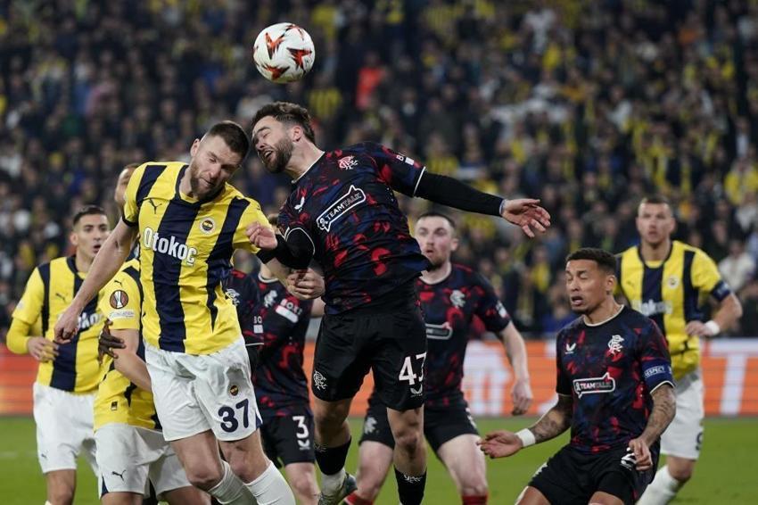 Yunus Akgün, Barış Alper Yılmaz, İrfan Can Kahveci derken Fenerbahçe'nin yıldızı Benfica'ya gidiyor