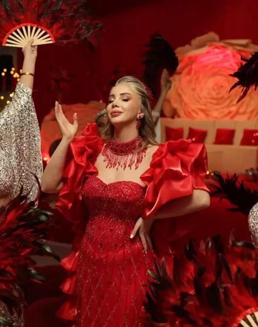 İbrahim Tatlıses geline takılan altınlara şaştı! Ünlü fenomen evlendi