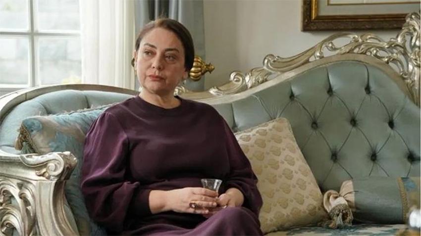 Kızılcık Şerbeti'nden sürpriz ayrılığı sonrası soluğu orada aldı! Yeni diziye ne zaman başlayacak?