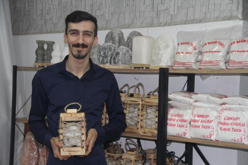 Dünyada ilk sıralarda, görenler inanmıyor! 22 yaşında hayalindeki işi kurdu, Türkiye'ye satıyor