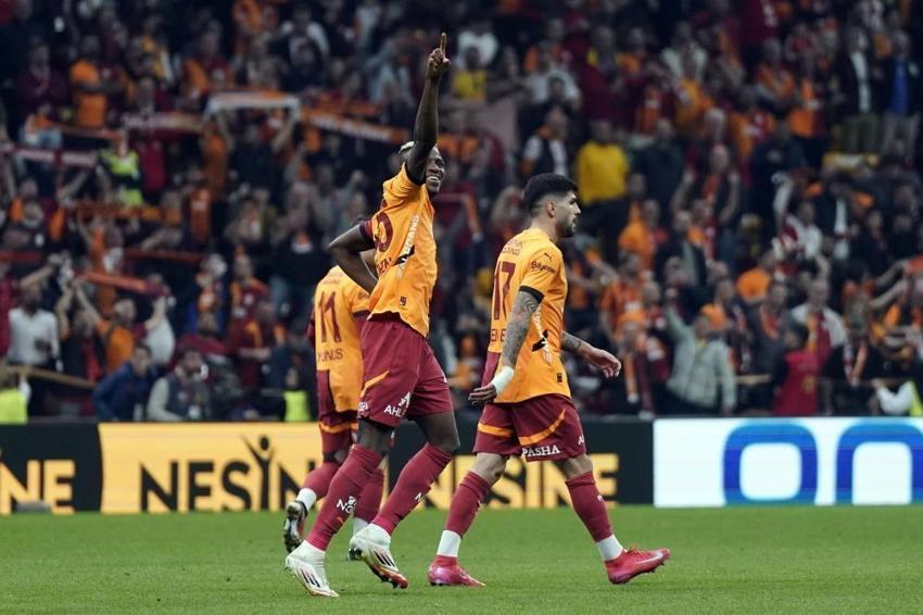 Muslera'ya güle güle! Galatasaray'ın yeni kalecini açıkladılar