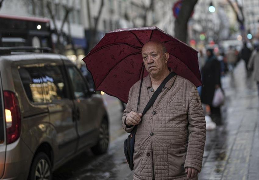 Yağmur, gök gürültülü sağanak, sis ve toz taşınımı uyarısı! Meteoroloji son raporu açıkladı; Göz gözü görmeyecek