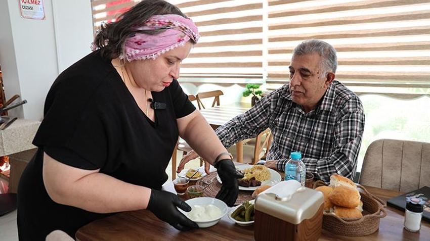 Hiç çalışmadan kendi işinin patronu oldu! Biriktirdiği parayla aldığı bileziği sermaye yaptı 