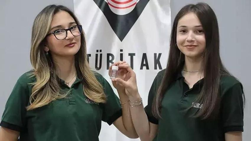 Annesi kalp krizi geçirdi! Arkadaşıyla birlikte TÜBİTAK'ta birinci olan proje geliştirdi