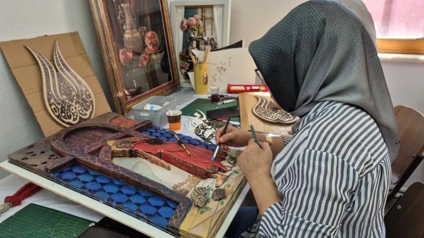 Ev hanımlarının ve emeklilerin yeni tutkusu: Rölyef'le sosyalleşiyorlar