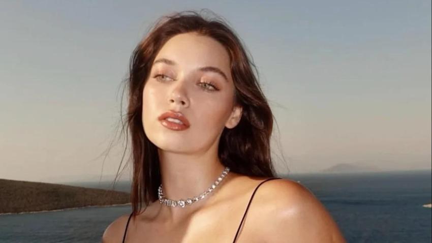 Afra Saraçoğlu imaj değiştirdi! Değişime saçlarından başladı