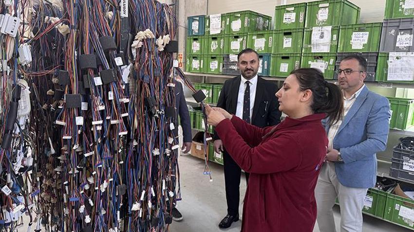 3 kişilik atölyeden 400 çalışanlı fabrikaya! Gurbette kazandı, memleketine yatırım yaptı: 'Eve' geri döndü, 6 kıtada 56 ülkeye ihracat yapıyor