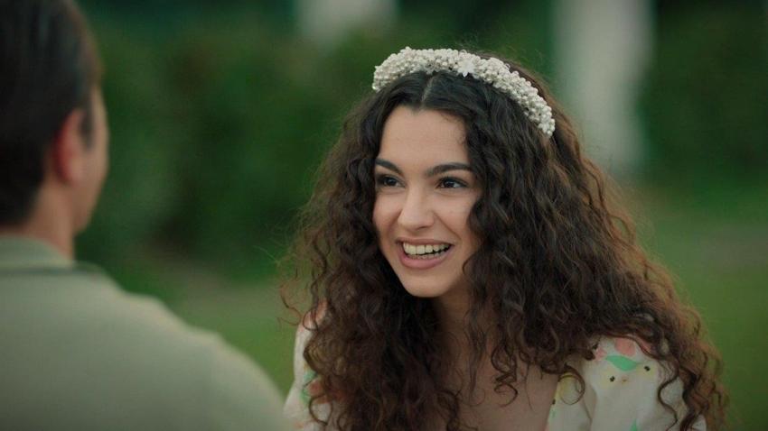 Su Burcu Yazgı'dan mest eden pozlar! Sosyal medya onu konuşuyor