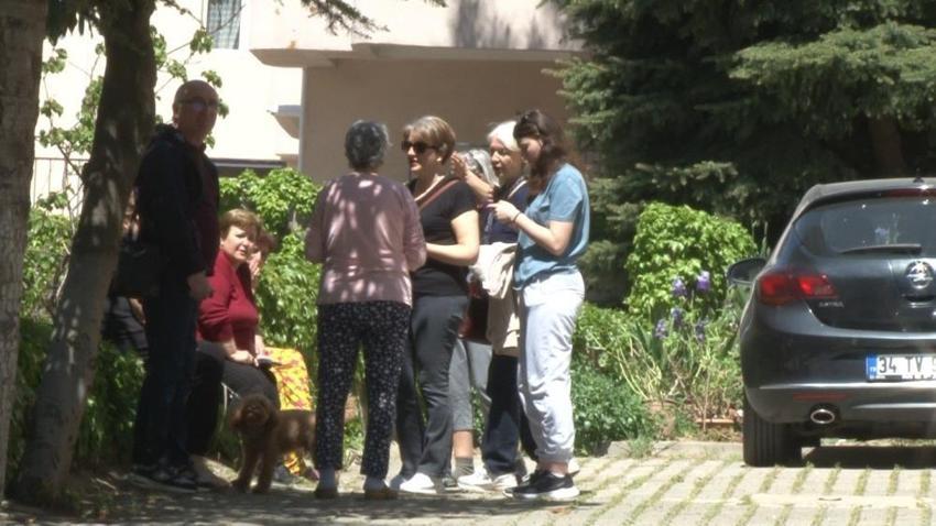 İstanbul'da deprem endişesi sürüyor! Geceyi dışarıda geçiren vatandaşlara çorba ikramı