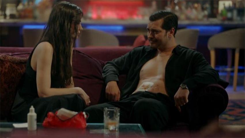 Eşref'in rüyası gerçek oluyor! Nisan'dan Eşrefe ilk öpücük