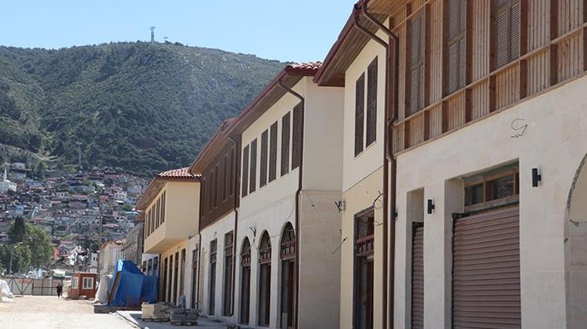 Depremin vurduğu şehirde yeni ticaret merkezi olacak! Yüzlerce kişi dükkanlarının bitmesini bekliyor