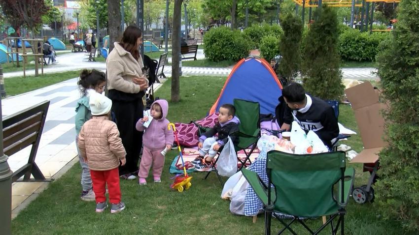 İstanbul'da kritik 3 gün boyunca hava durumu nasıl olacak? Geceyi dışarıda geçirenler üşüdü, uzman isim  gün gün hava durumunu açıkladı