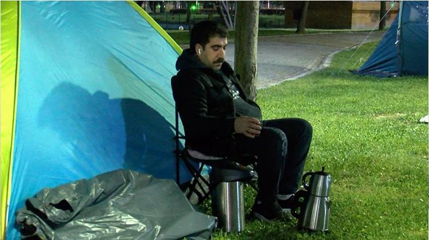 Çadırlarda ikinci gün: Deprem çabuk bitsin evimize gidelim