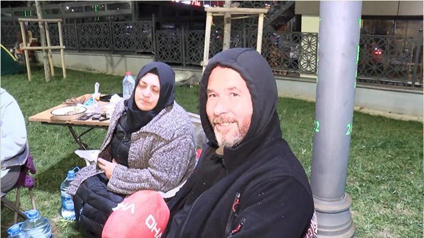 Çadırlarda ikinci gün: Deprem çabuk bitsin evimize gidelim