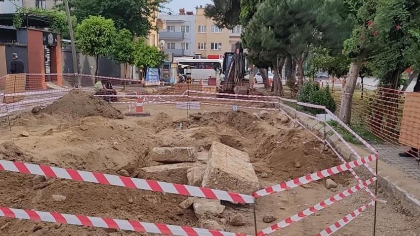 Yol çalışmasında, Roma dönemine ait insan kemikleri bulundu
