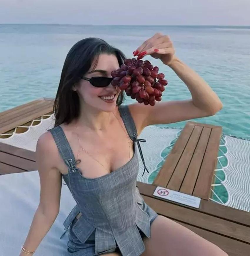 Maldivler ve İtalya'dan ayrı paylaştılar! Hande Erçel ve Hakan Sabancı ayrıldı mı?