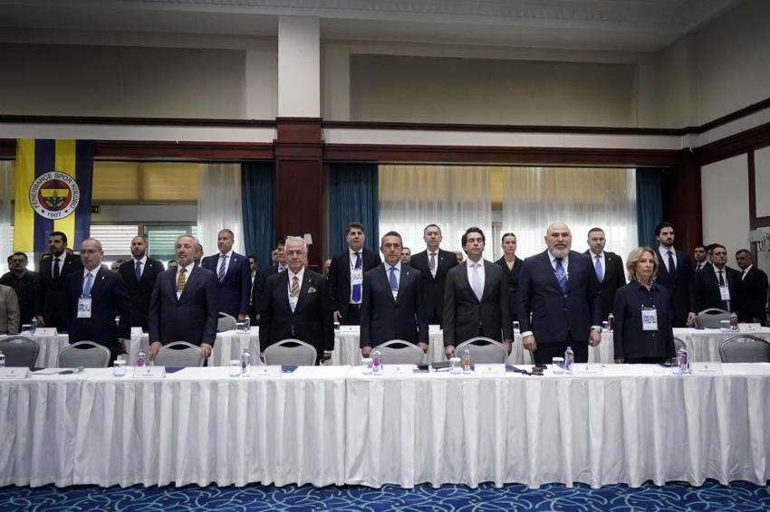 Ali Koç istifa sesleriyle Fenerbahçe kongresi başladı: Bizi hayal kırıklığına uğrattı