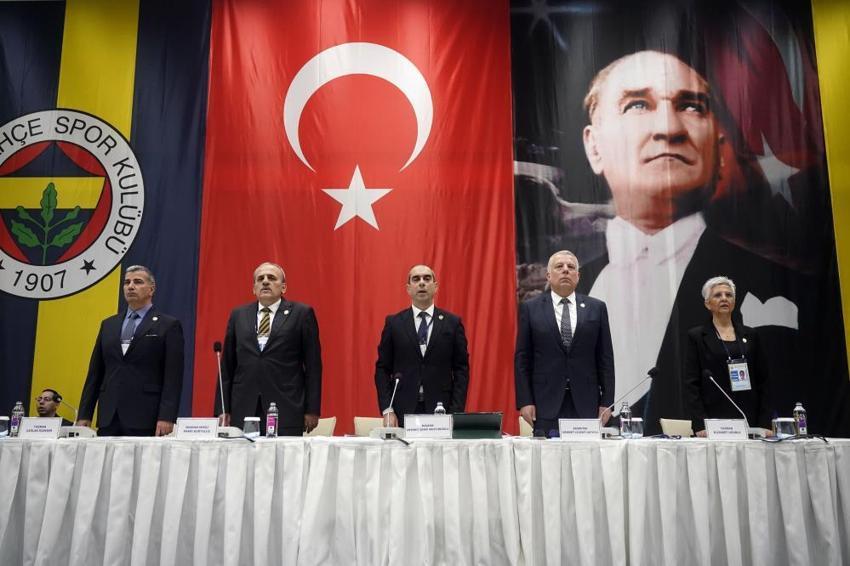 Ali Koç istifa sesleriyle Fenerbahçe kongresi başladı: Bizi hayal kırıklığına uğrattı