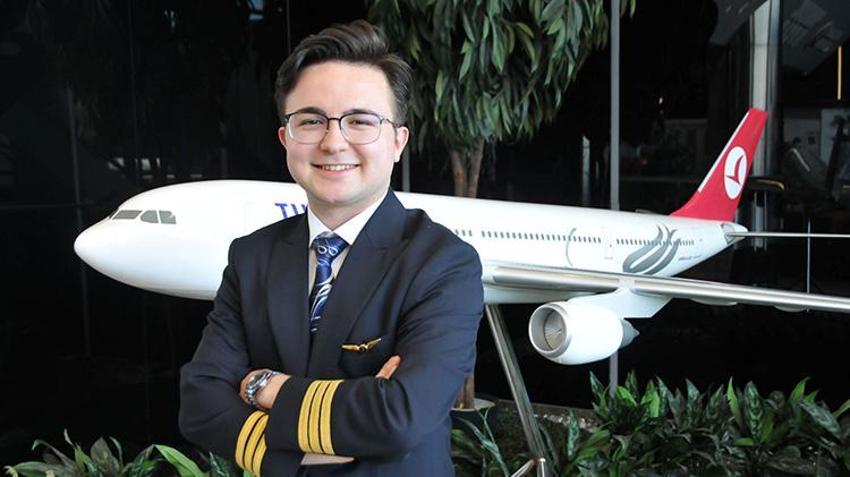 Anne, baba, ağabey pilot! 17 yaşında lisans aldı, 22'sinde kaptan koltuğuna oturdu: THY'nin en genç pilotu oldu!