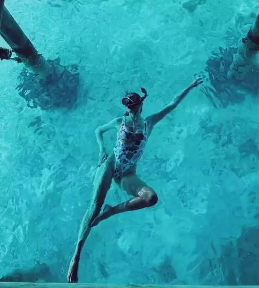 Hande Erçel'den yaz modası! Sezonu bu fotoğrafla açtı