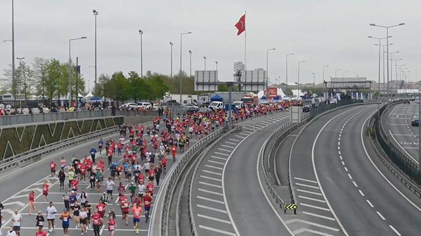İstanbul Yarı Maratonu'nda Kenyalı atlet  saat 6 dakikalık derecesiyle birinciliği kazandı
