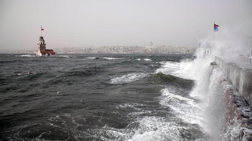 Meteoroloji'den İstanbul için sarı kodlu uyarı: Kuvvetli rüzgar etkili olacak, çatı uçmasına dikkat!