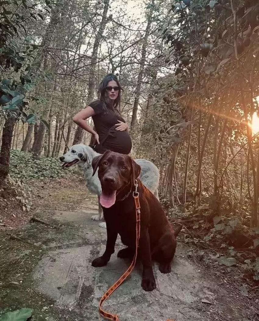 Pınar Deniz, oğlu Fikret Hakan'ı ilk kez paylaştı