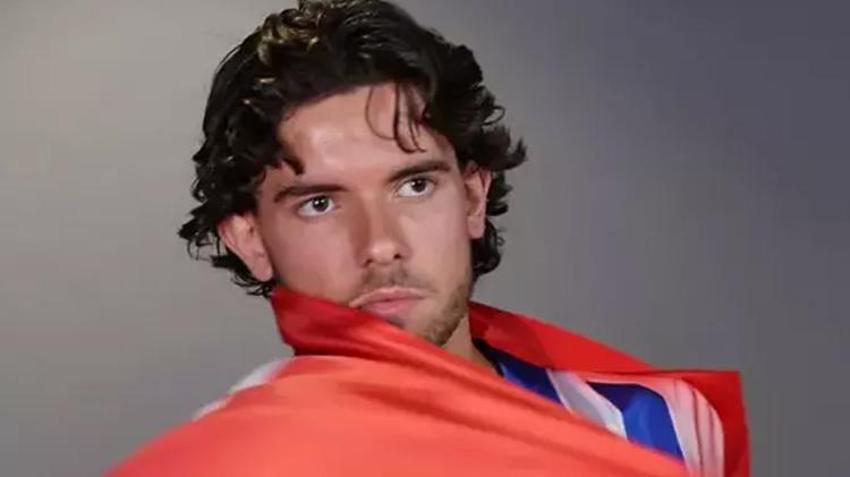 Ferdi Kadıoğlu'ndan güzel haber geldi! Vitor Pereira'nın karşısında olacak