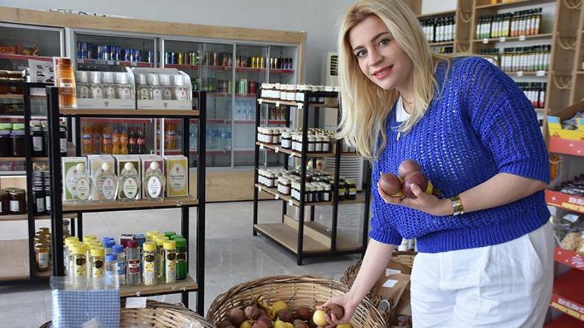 Zayıflamak isterken işinin patronu oldu! Serada üretip dükkanında satıyor