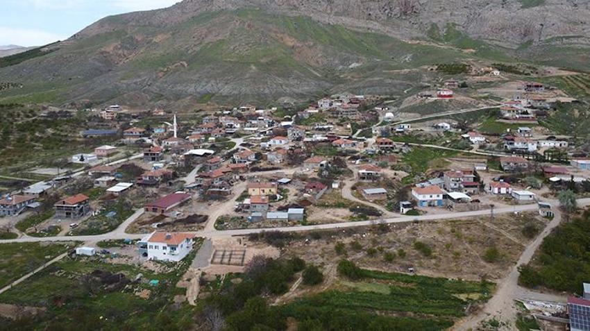 51 yıl önce bir altın bozdurarak aldı, mağarada sakladı! Elazığlı dengbej bölgenin son temsilcisi