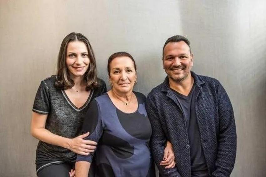 Gül Sunal Kemal Sunal'ı bu sözlerle andı: 50 yıl bitti biz evleneli