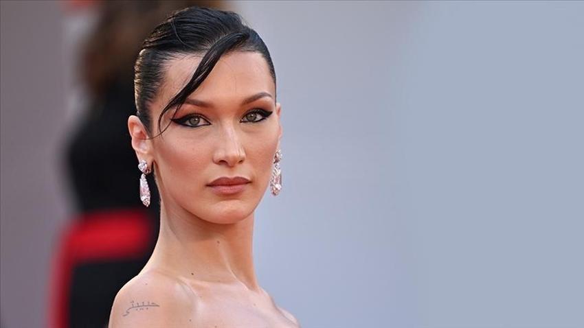 Bella Hadid'in duygusal anları! Filistinli hayranını teselli etti