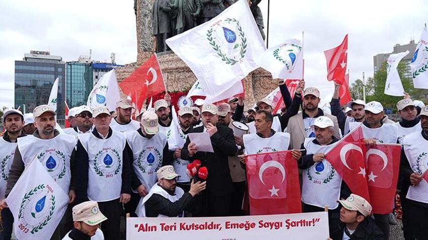 İstanbul'da 1Mayıs coşkuyla kutlandı! Sendikalar Taksim'e çelenk ve karanfillerle çıktı