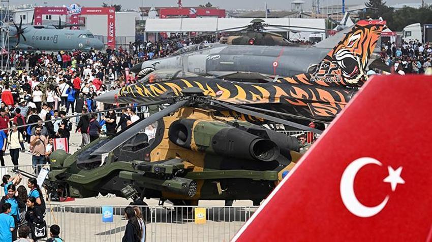TEKNOFEST KKTC'de ikinci günde ziyaretçilerini ağırlamaya başladı! Yerli hava araçları uçuş gösterileri yapacak