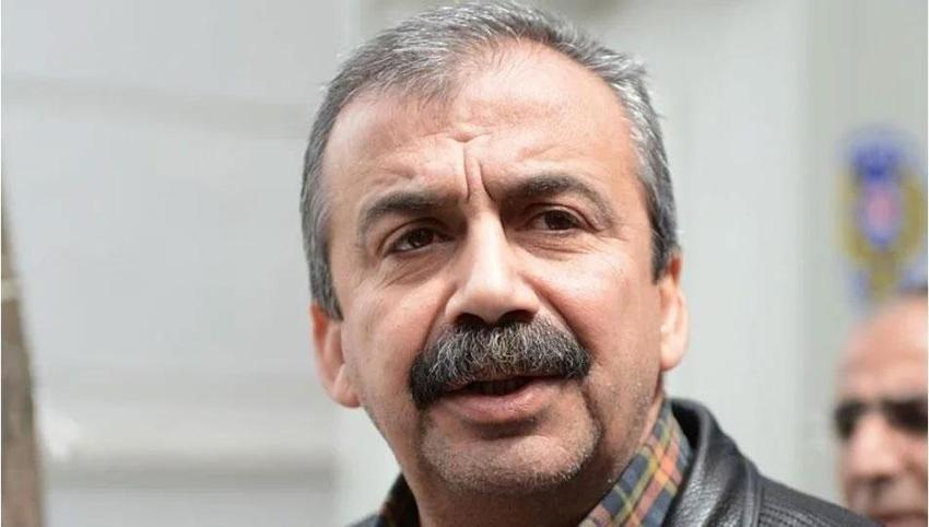 Sırrı Süreyya Önder hayatını kaybetti! Gençliğinde çıraklık da yaptı kamyon şoförlüğü de, işte hayat hikayesi...