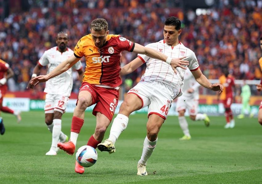 Galatasaray Sivasspor maçında gol yağmuru! Aslan'a 3 puan için 45 dakika yetti