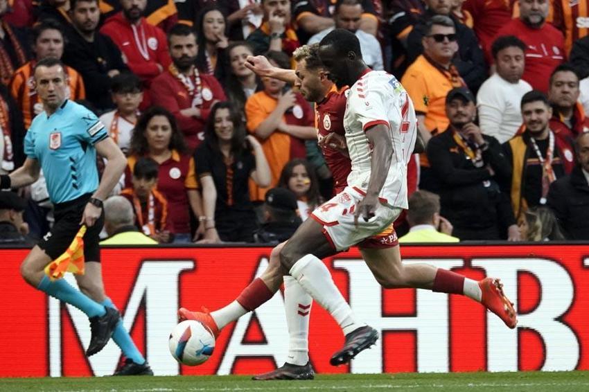 Galatasaray Sivasspor maçında gol yağmuru! Aslan'a 3 puan için 45 dakika yetti