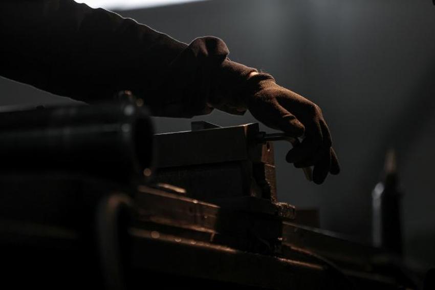 Askerde tasarladı, fabrikasını kurdu! 70 ülke onun peşinde, ürünleri 25 yıl bakımsız çalışıyor