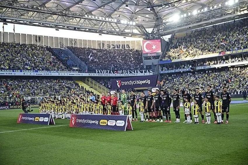 Tadic, Kostic, Dzeko, Livakovic'e garezi mi var?  Beşiktaş derbisi sonrası Portekizliyi yerden yere vurdu: 'Mourinho dünyanın en kısa fıkrası'