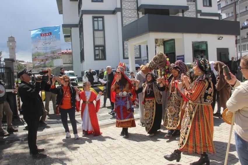 Gelenek 60 yıl sonra tekrar canlandı! Sivas'ta Hıdırellez coşkusu bu şekilde yaşanıyor