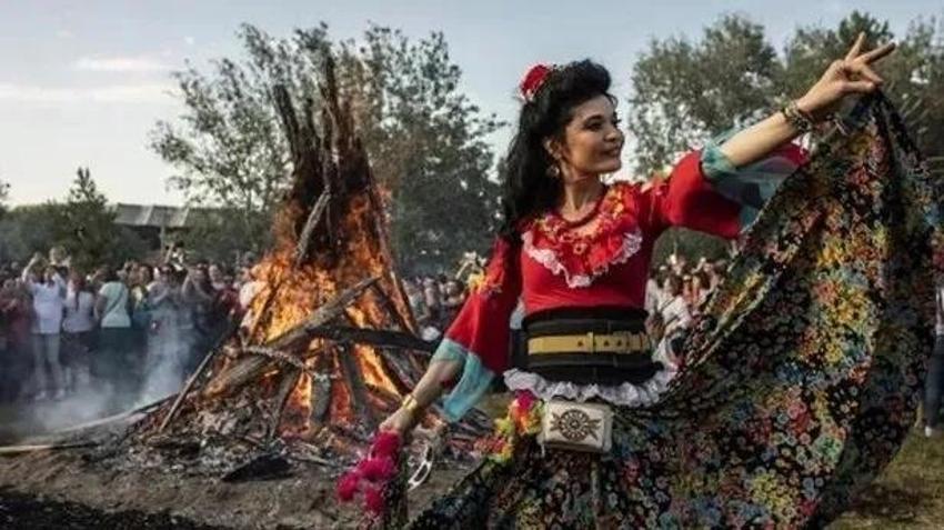 Hıdırellez dilek kağıdı su yoksa nasıl atılır? Hıdırellez dileği suya atılır mı? Dilek kağıdı yakılır mı?
