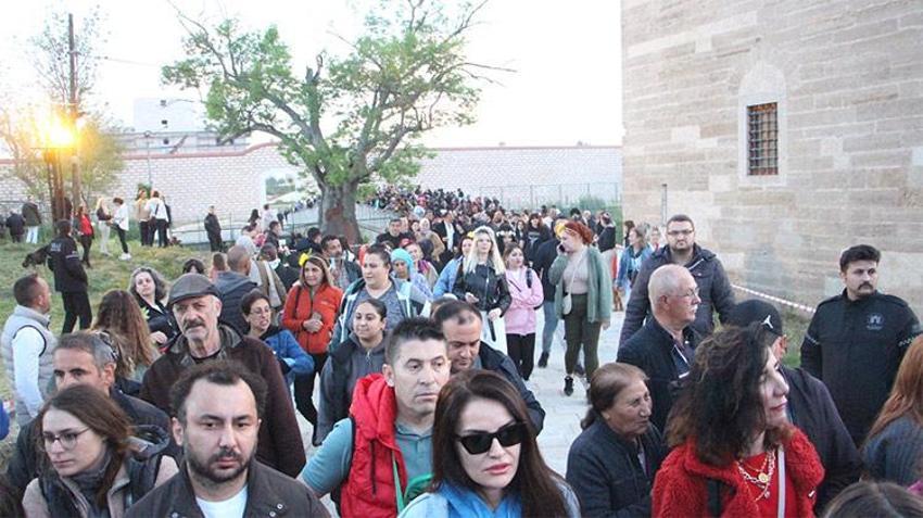 Edirne'de Hıdırellez coşkusu! Dilekler Tunca Nehri'ne bırakıldı