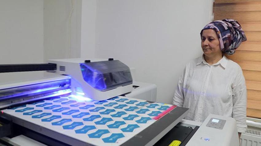 O kurstan sonra hayatı değişti! Yıllarca ev hanımı olan kadın, şimdi dünyaya ürün satıyor