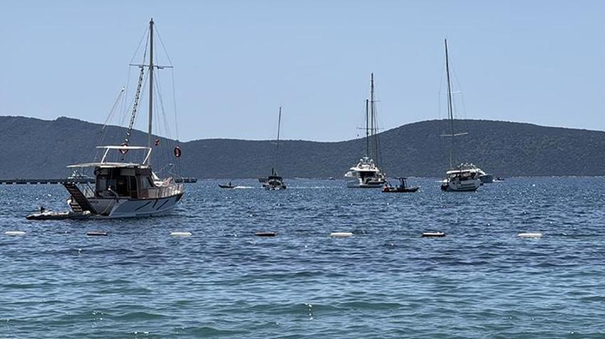 Akdeniz sezonu açtı! Güneşi gören sahile koştu, kimi güneşlendi gibi yüzdü