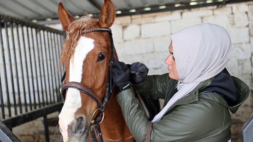 Almanya'da yaşayan kadın yapılamaz denileni yapıyor! İki ayda bir sadece onun için geliyor