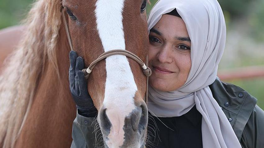 Almanya'da yaşayan kadın yapılamaz denileni yapıyor! İki ayda bir sadece onun için geliyor