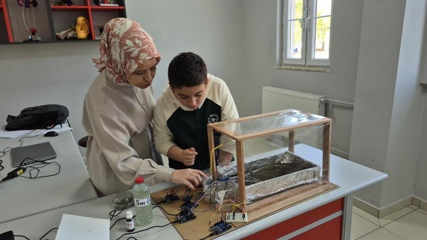11 yaşında tarımda devrim yarattı! TÜBİTAK projesini birinci seçti: Akıllı sera sistemi geliştirdi