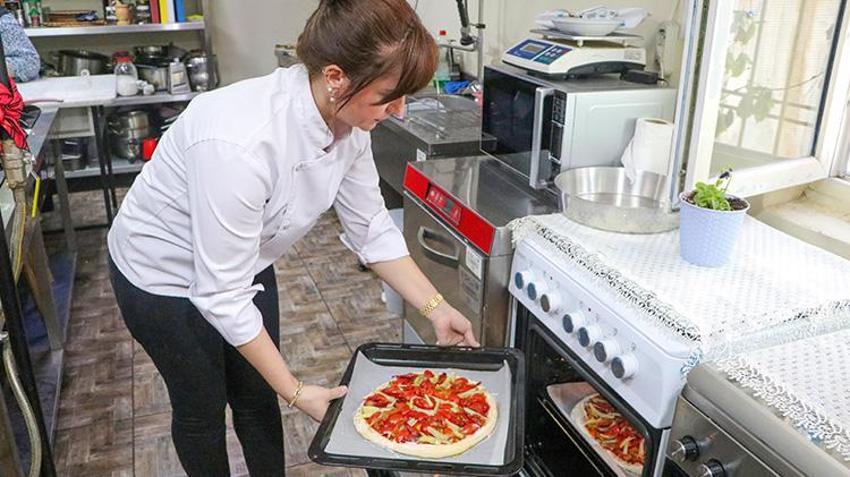 Diyarbakır'ın pizzası işte böyle olur! Kenger pizzaya da girdi