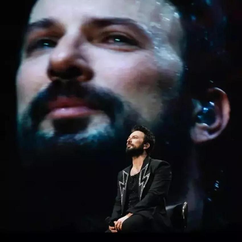 Annesi öldü, turneye devam ediyor dediler! Tarkan nedenini açıkladı