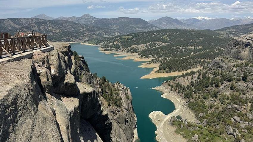 Depremin en büyük darbesini alan şehir yeniden dirildi! Hüzün ve keder yerini güzel günlere bıraktı